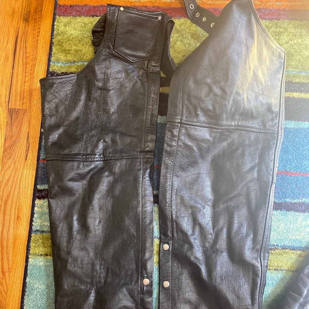 Women’s Hot Leathers Leather Chaps Size Medium